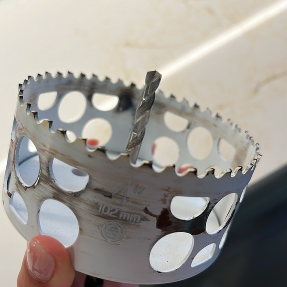 Milwaukee 4” hole saw with arbor - Picture 3 of 5